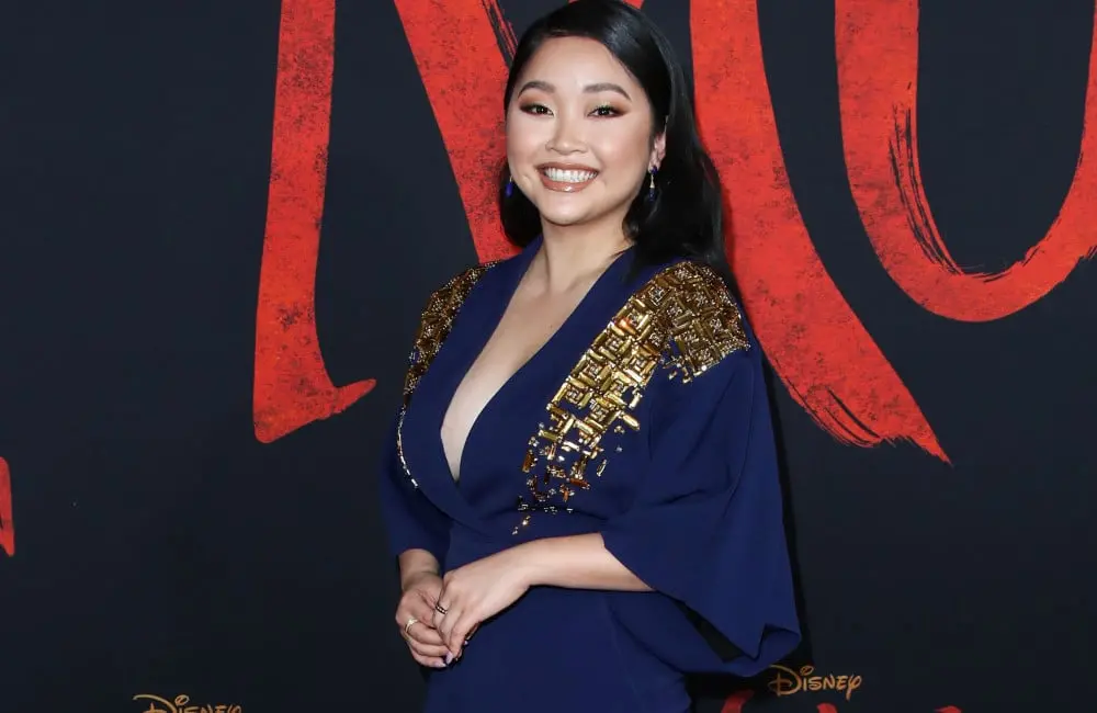 Lana Condor: So süß schwärmt sie von ihrem Verlobten
